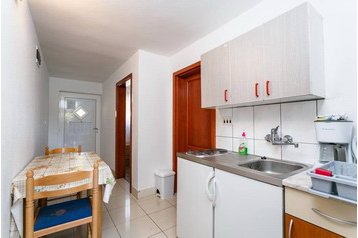 Chorwacja Privát Skrbčići, Zewnątrz